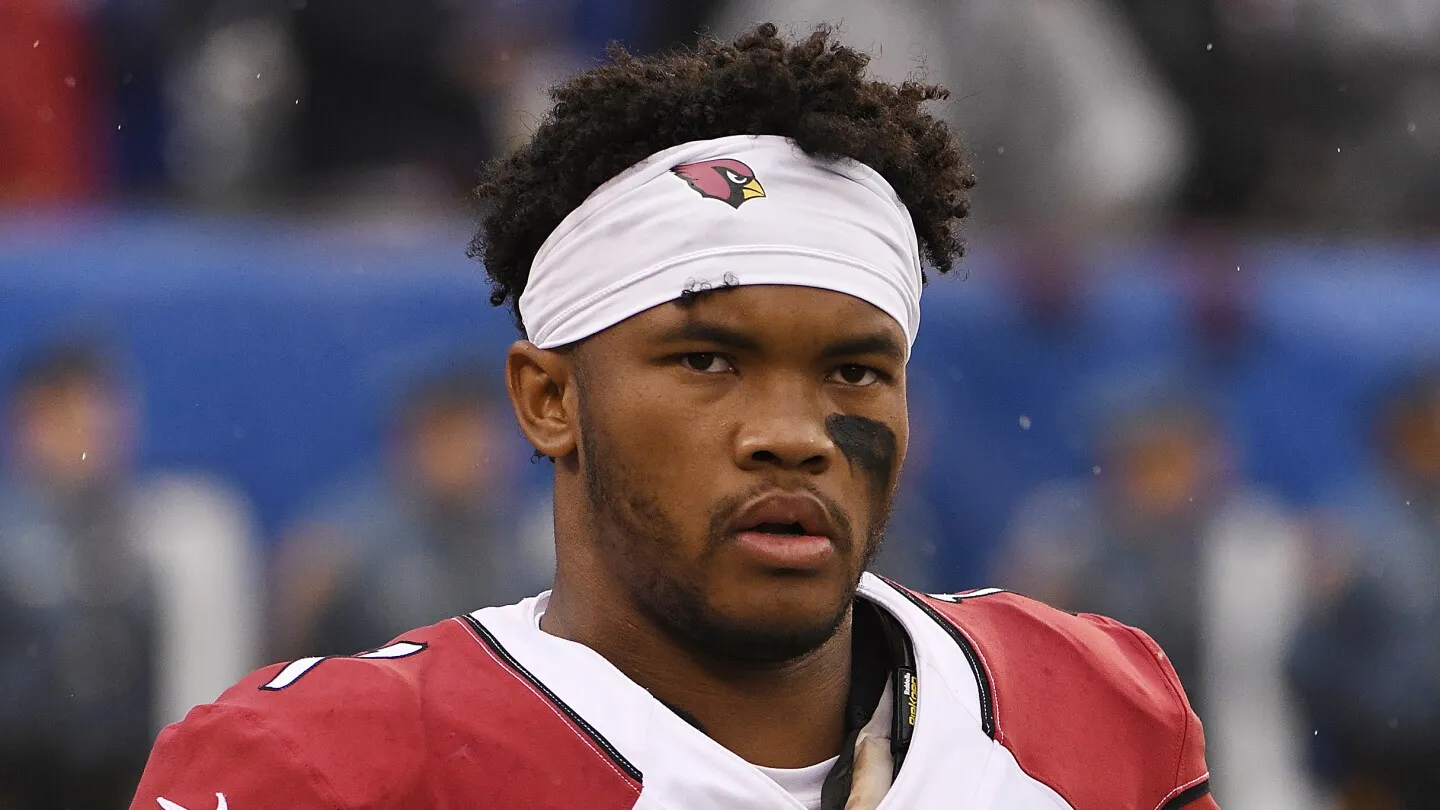 Dean Spanos, Michael Bidwill Merayakan Kontrak Tidak Sepenuhnya Terjamin Kyler Murray