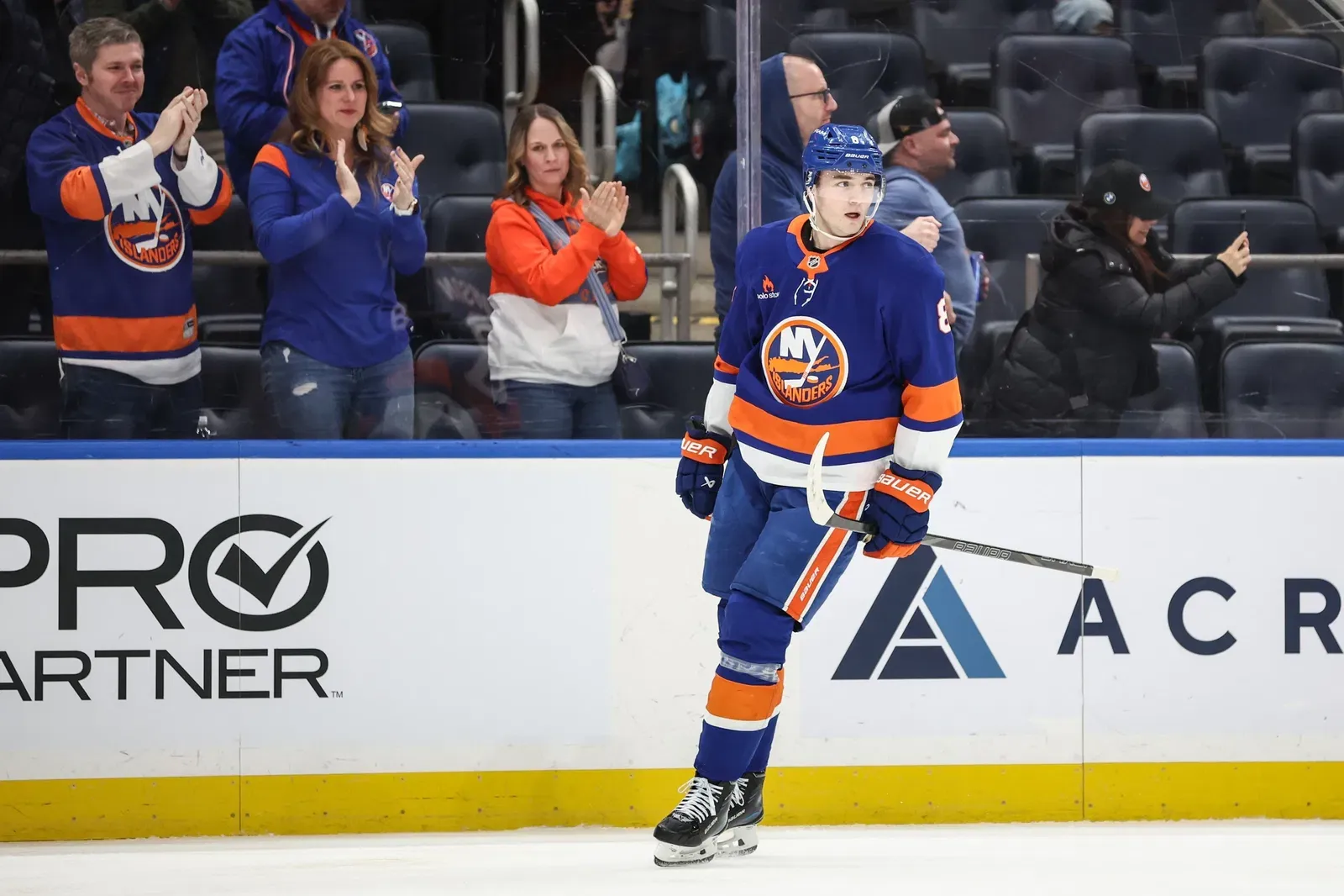 Montreal Canadiens Mendapatkan Noah Dobson Selama Delapan Tahun dalam Sign-And-Trade dengan Islanders: Laporan