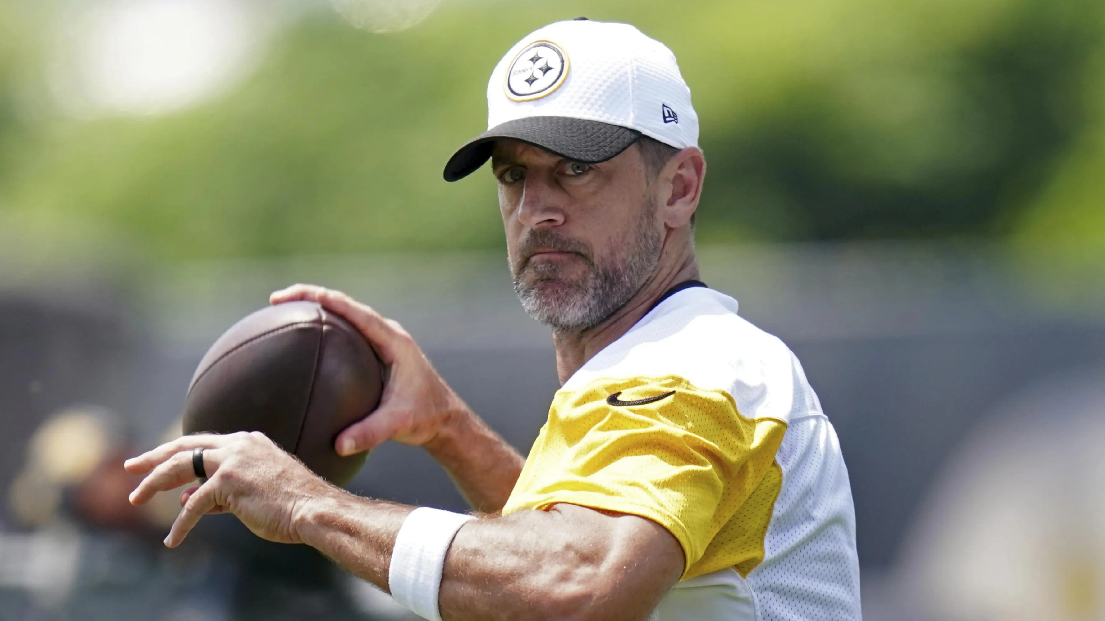Aaron Rodgers 'Cukup Yakin' Akan Pensiun Setelah Musim NFL 2025 dengan Steelers