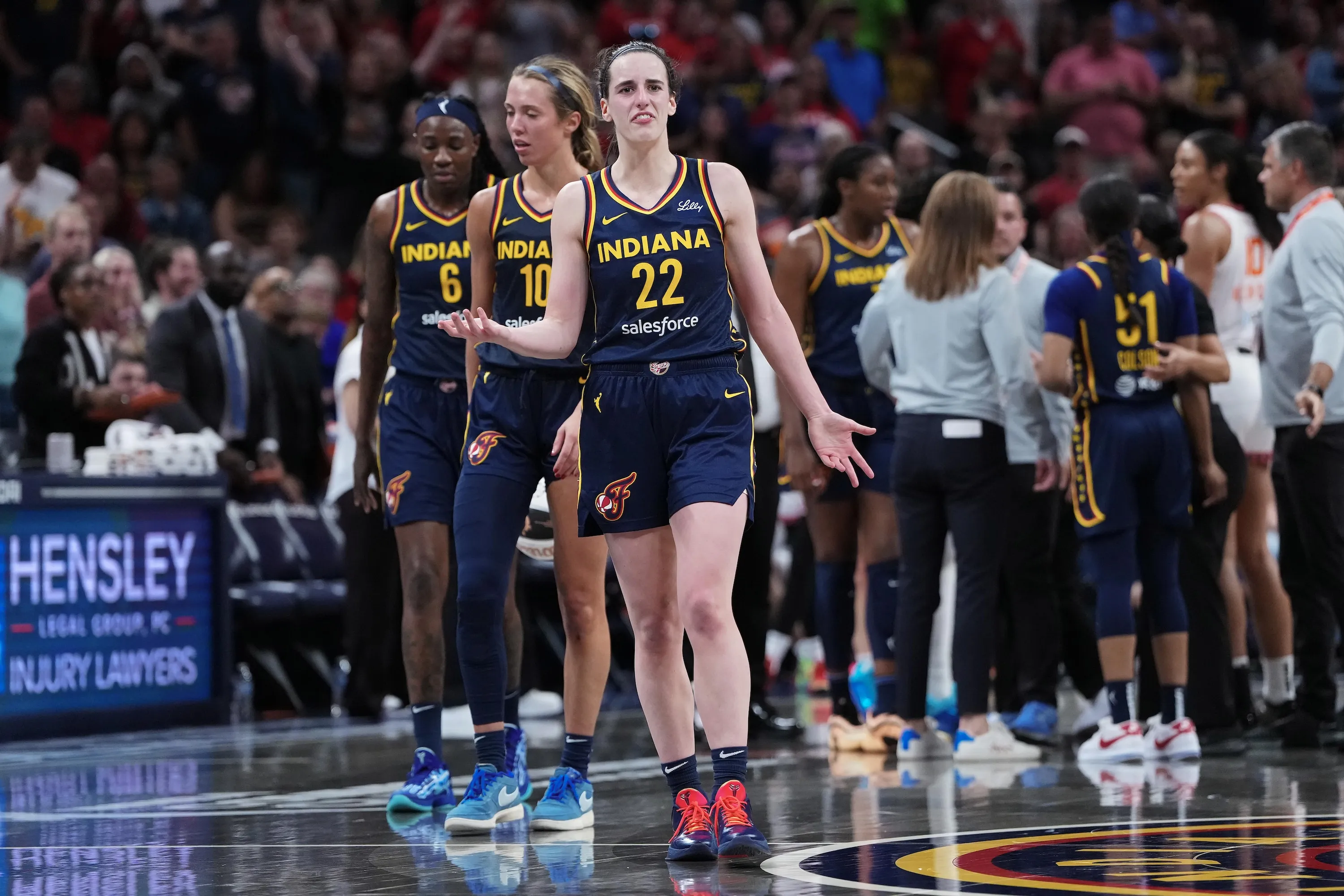 Caitlin Clark Menolak Bahas Perkelahian Fever-Sun, 'Mari Bicara Soal Basket'