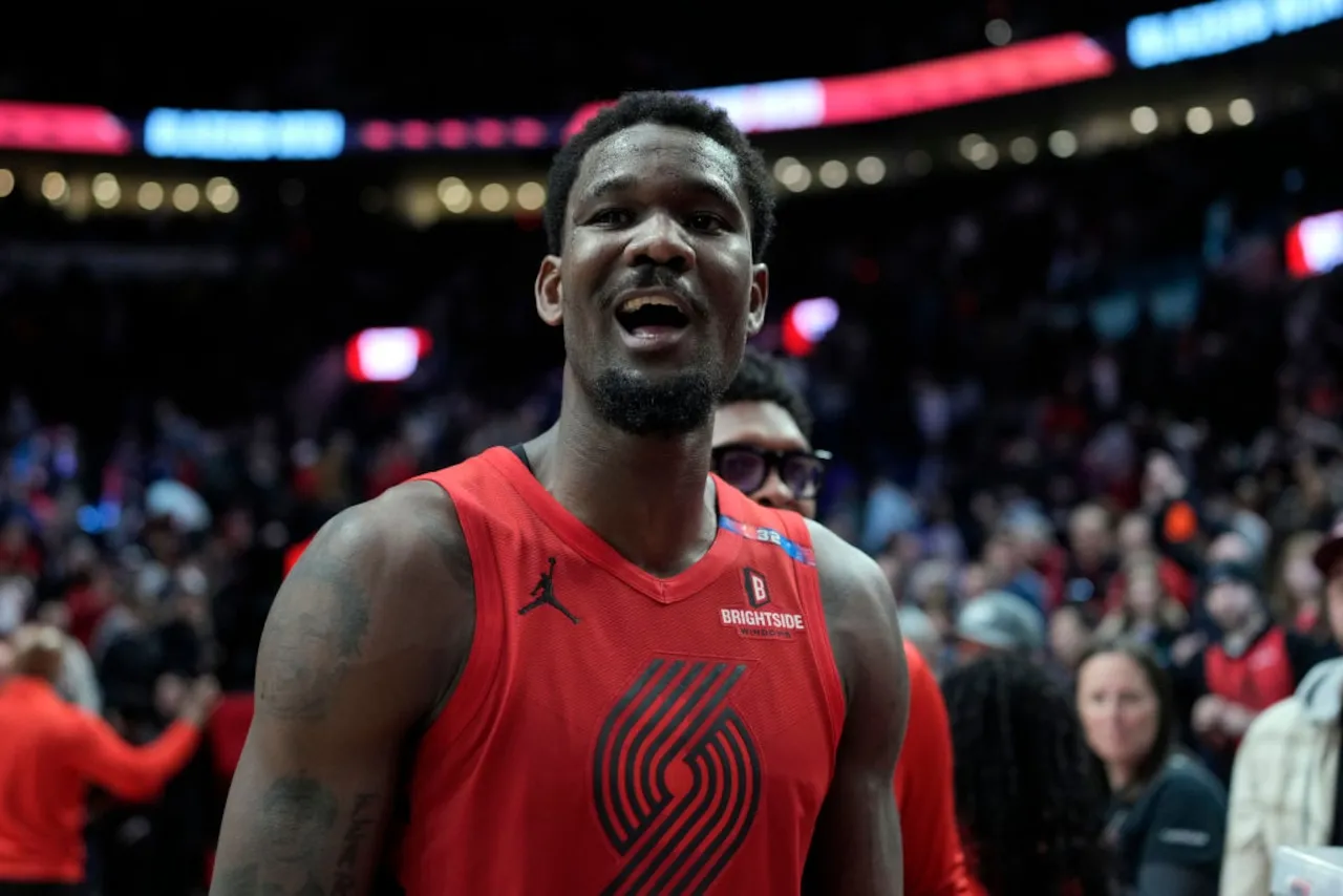 Trail Blazers dan Deandre Ayton Sepakat Pembelian Kontrak